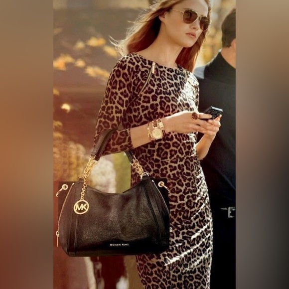 Micheal Micheal Kors Leopard Dress With Gold Hardware. P2P-21-23”. - Picture 1 of 8